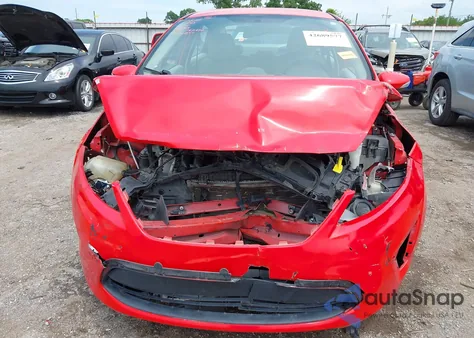 2013 Ford Fiesta Se z USA, uszkodzony, nr VIN 3FADP4BJ2DM162652